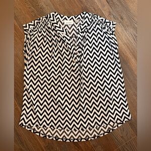 Avenue Zigzag Black and White Blouse